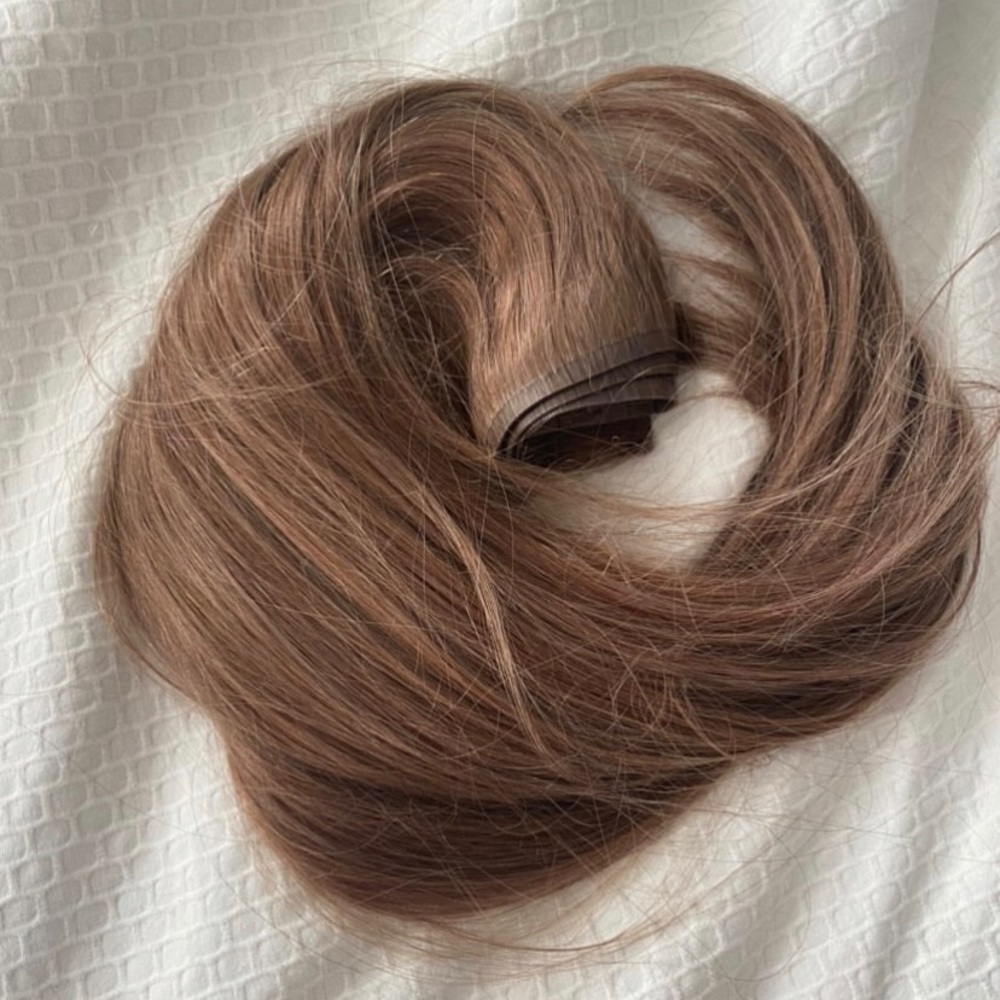 Bellami silk seam clip in hair